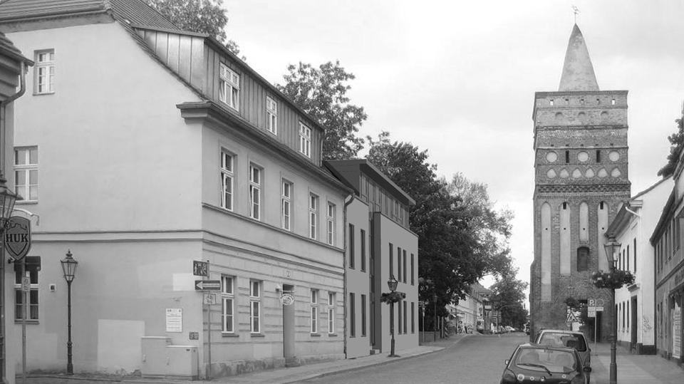 Rathenower Straße 2